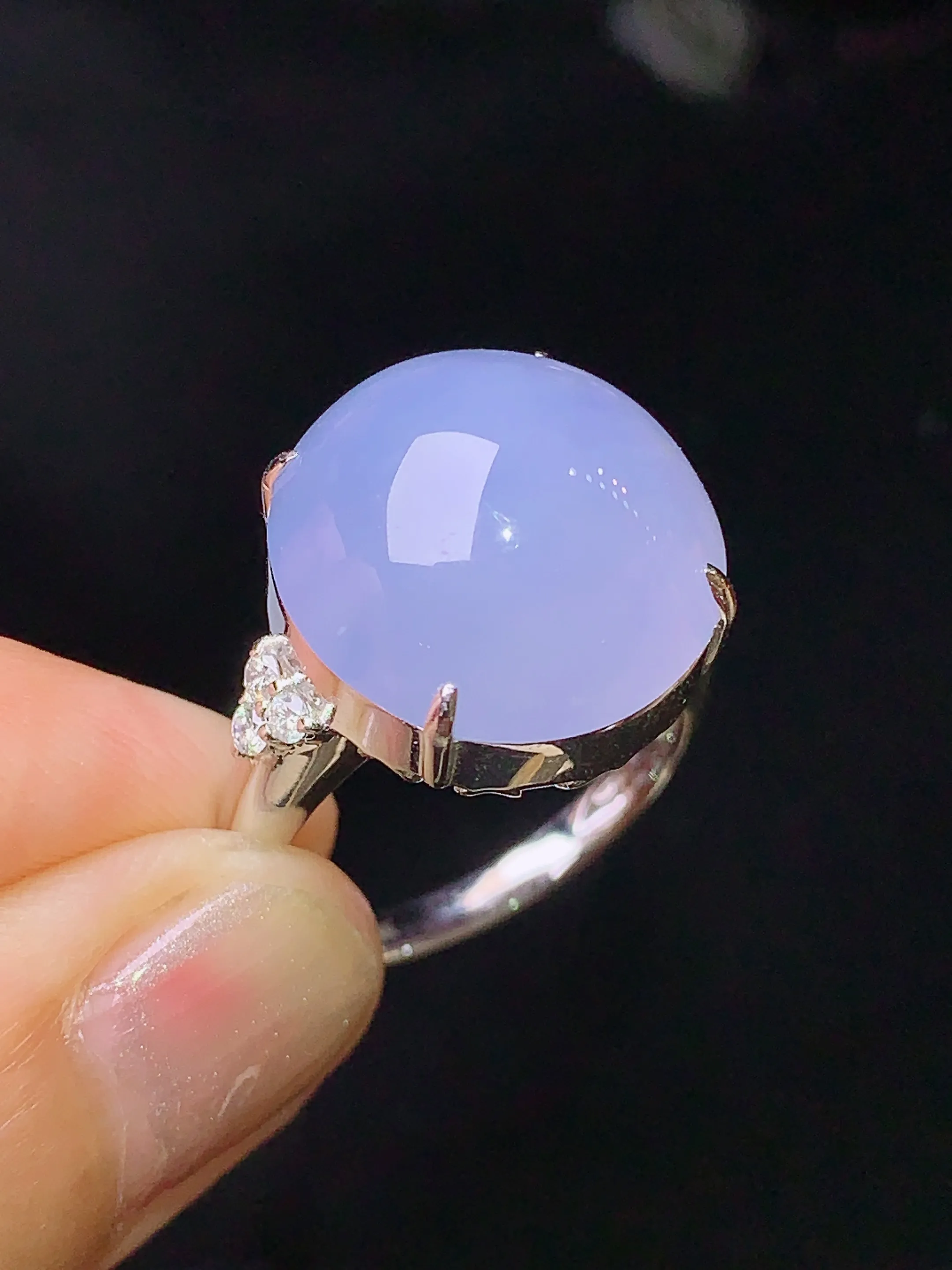 18k金钻镶嵌紫罗兰蛋面戒指 玉质细腻 色泽艳丽  圈口14 整体尺寸15.7*14.8*12