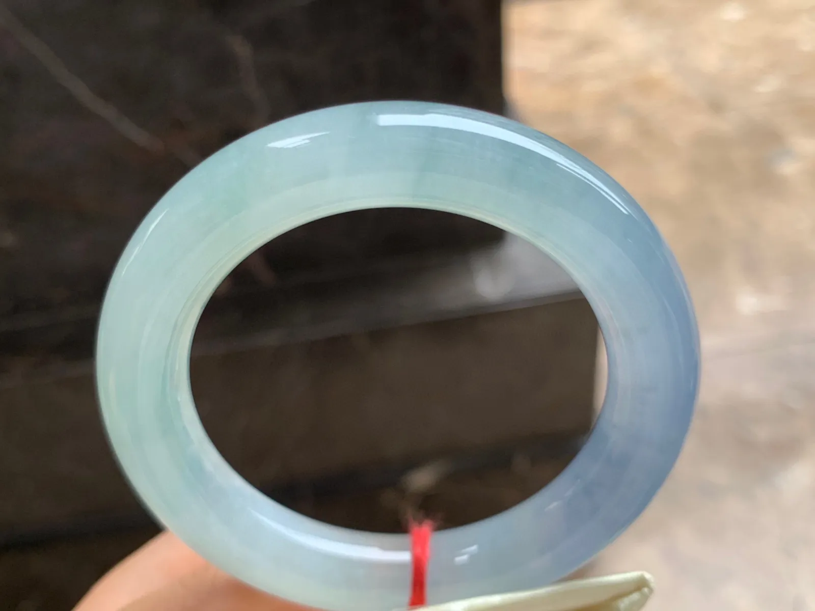 56.5-12mm
冰紫圆条手镯 淡茄紫 水润冰透 上手漂亮