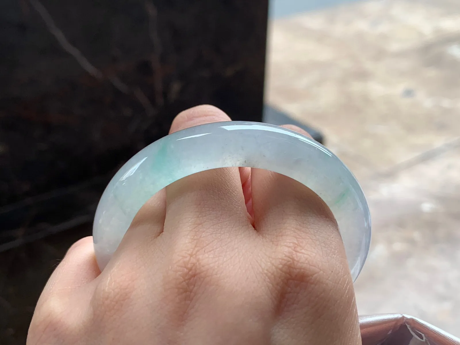 冰种手镯
54.1/11.1/8.8mm