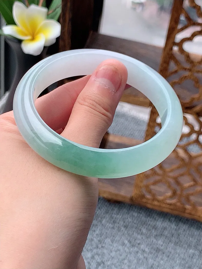 a货翡翠老坑晴水正装正圈手镯57-58圈口 尺寸57.8×12.8×8mm 重量63.34g 0531