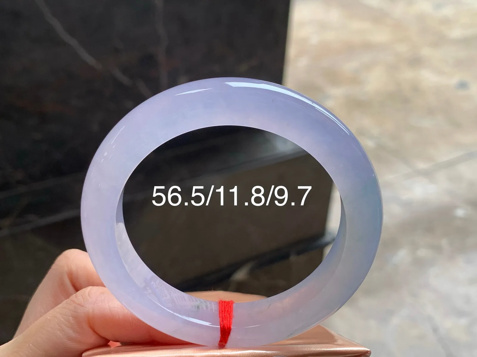 冰种粉春手镯
种老水足 56.5/11.8/9.7mm