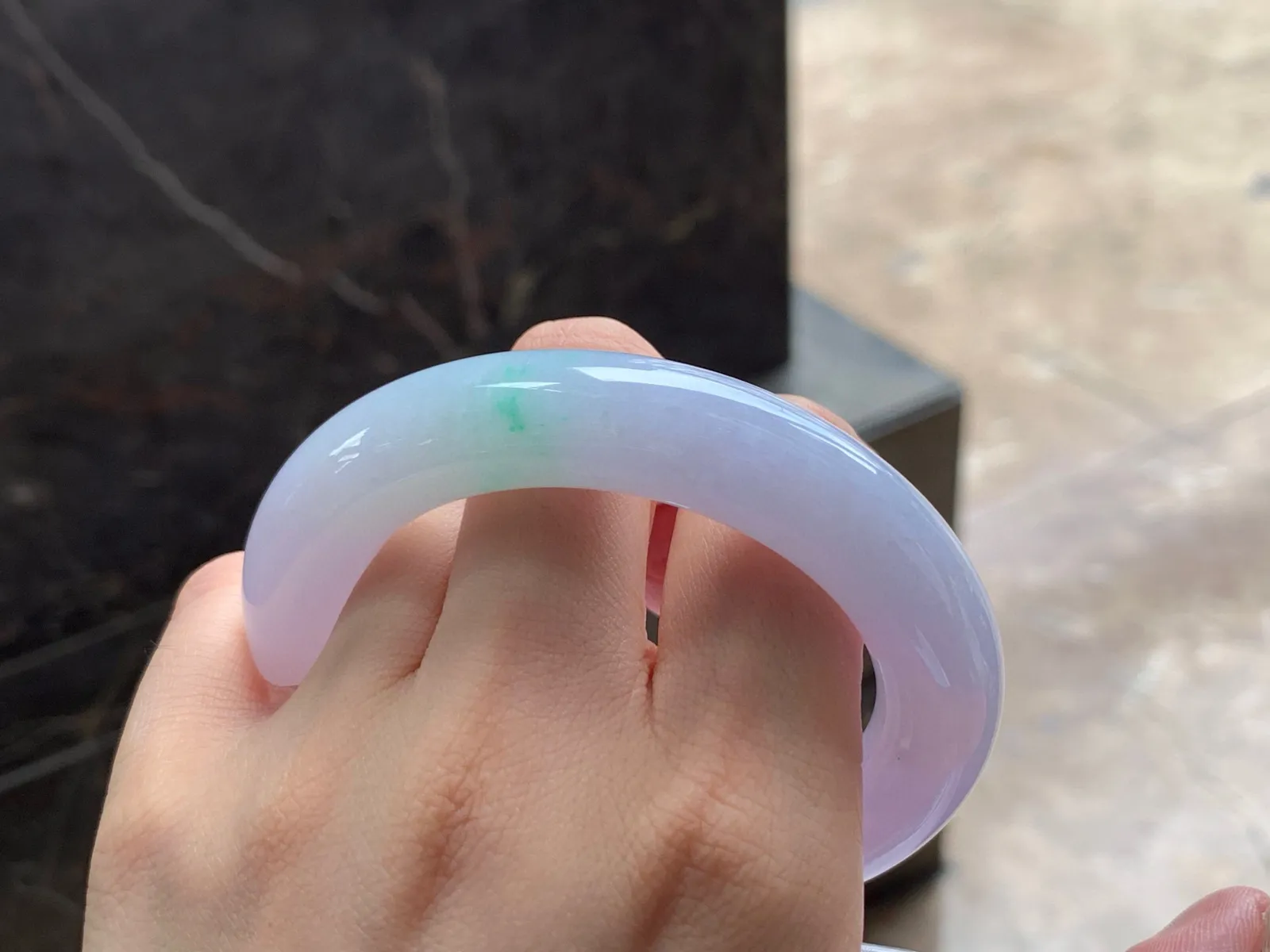 春彩福镯
干净清爽 55/12.4mm