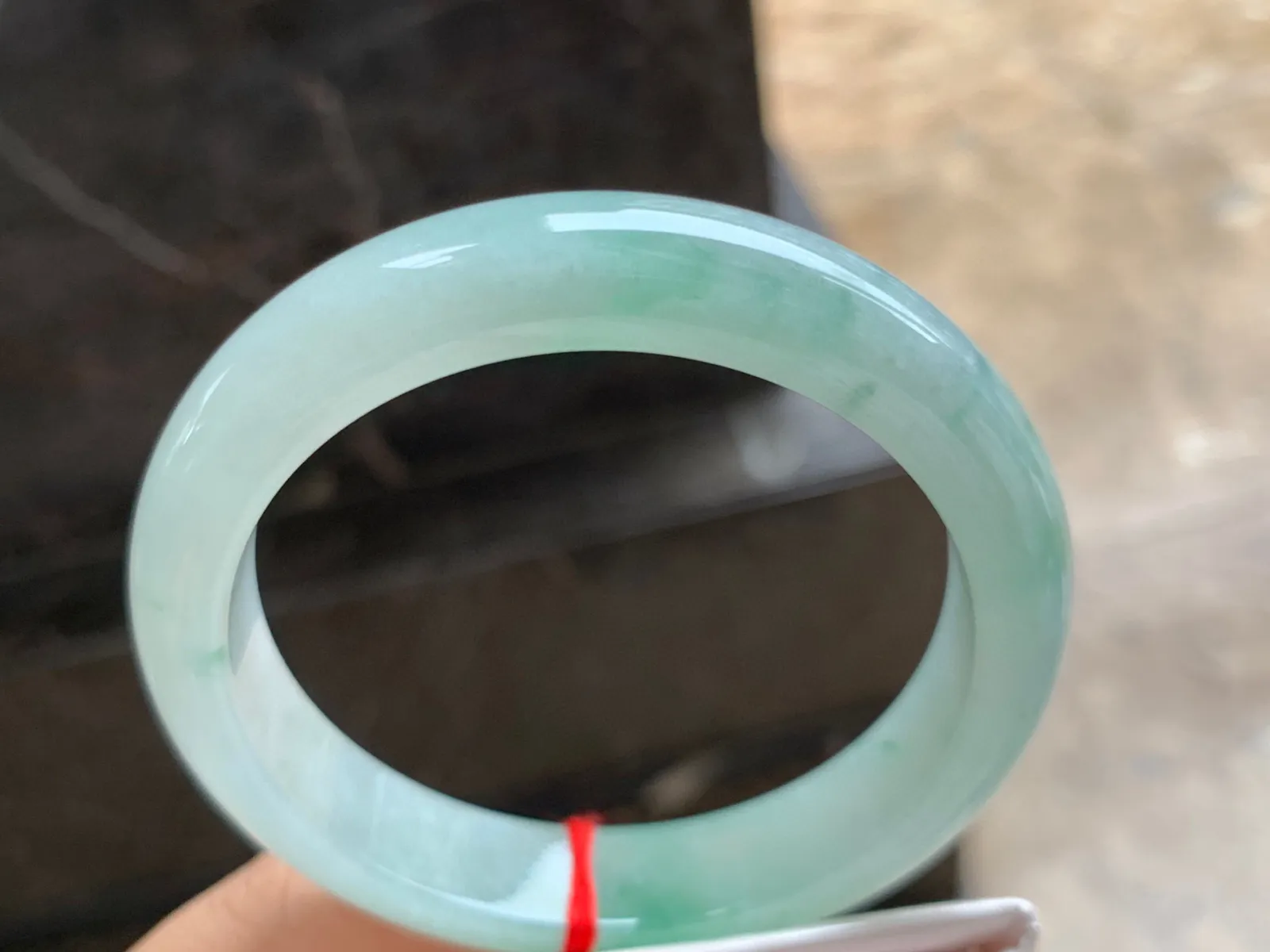 57-13-8mm
带色手镯 底子细腻干净 颜色清新