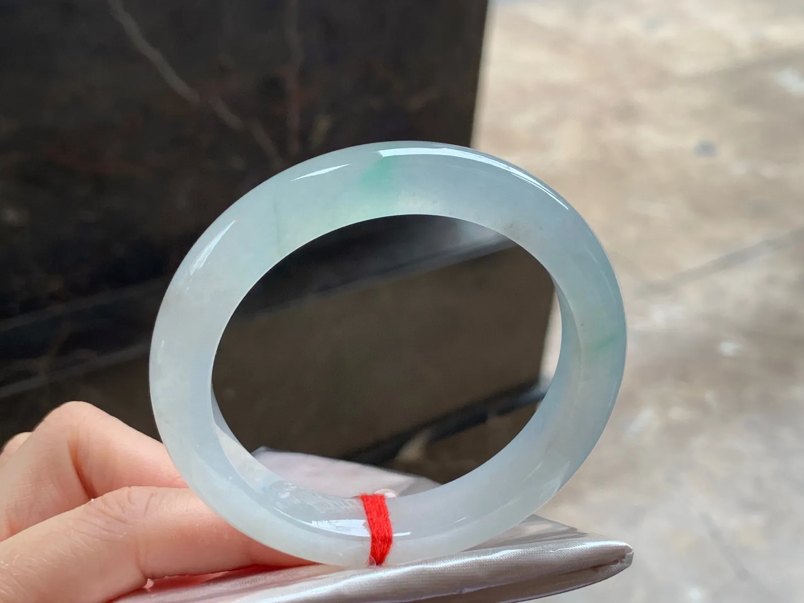 冰种手镯
54.1/11.1/8.8mm