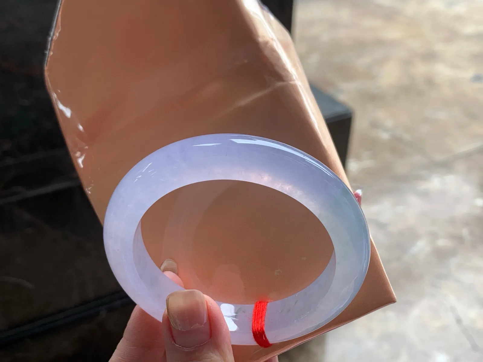 冰种粉春手镯
种老水足 56.5/11.8/9.7mm