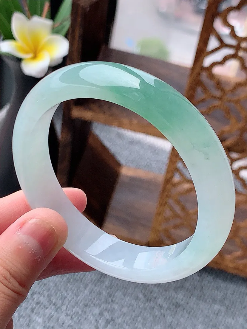 a货翡翠老坑晴水正装正圈手镯57-58圈口 尺寸57.8×12.8×8mm 重量63.34g 053