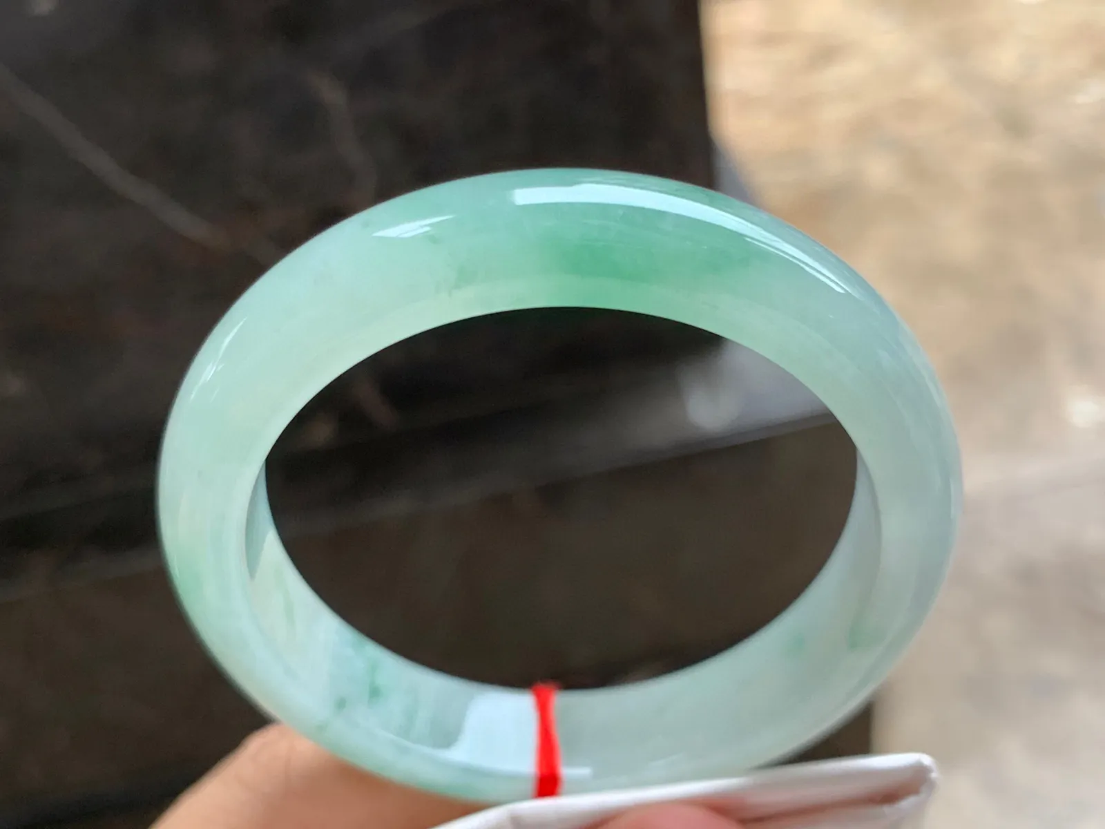 57-13-8mm
带色手镯 底子细腻干净 颜色清新