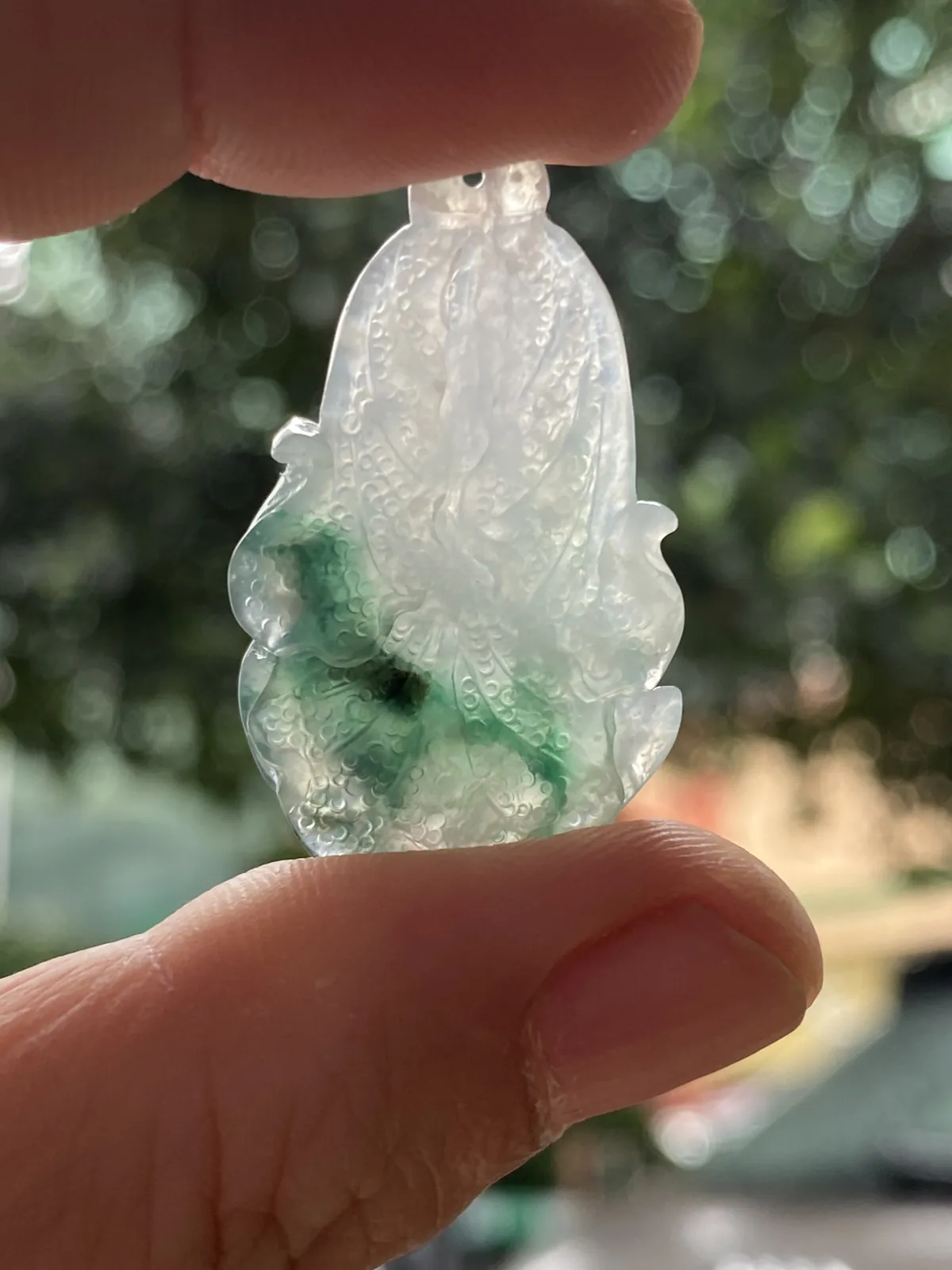 推荐【冰飘花白菜】百财俱来，正财偏财都招来的，无纹裂，巧雕，飘花蓝绿，水润起光，超冰透，细腻，品相佳，超值～～34.5*20*6.4