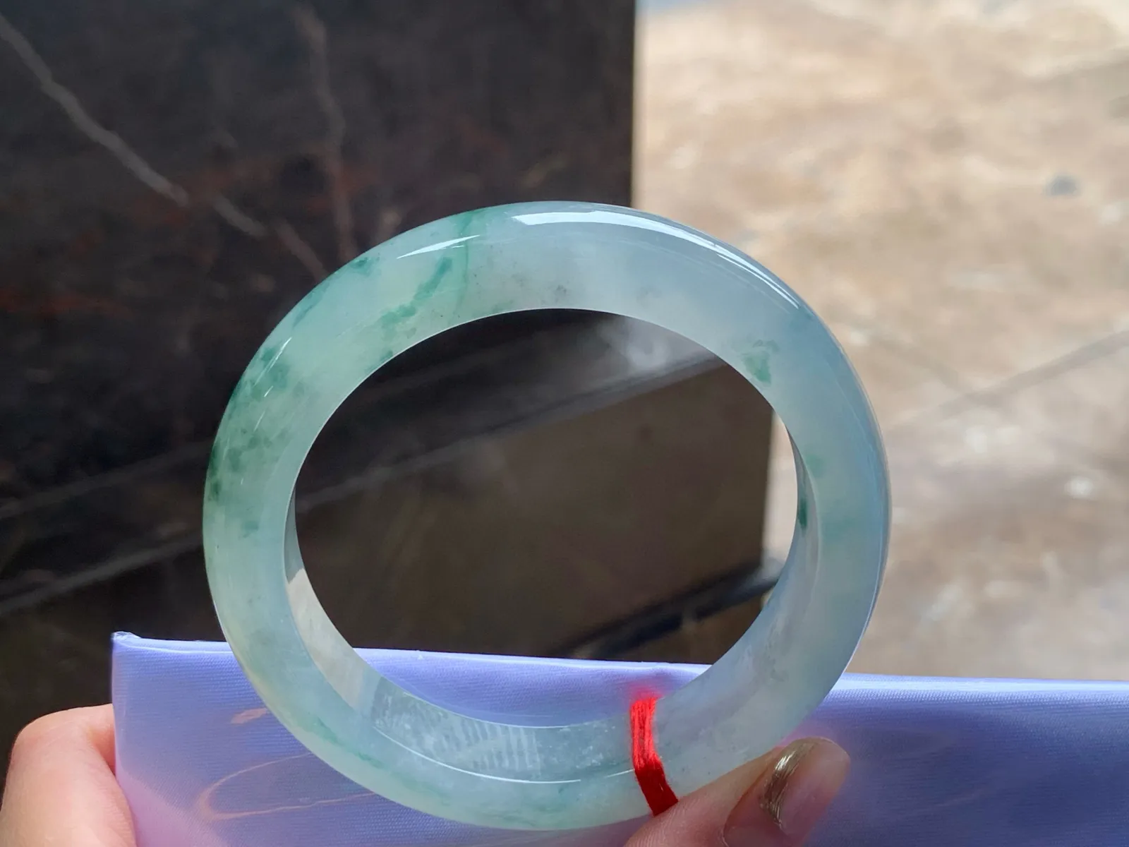 冰飘花手镯
清爽59/13/9.7mm