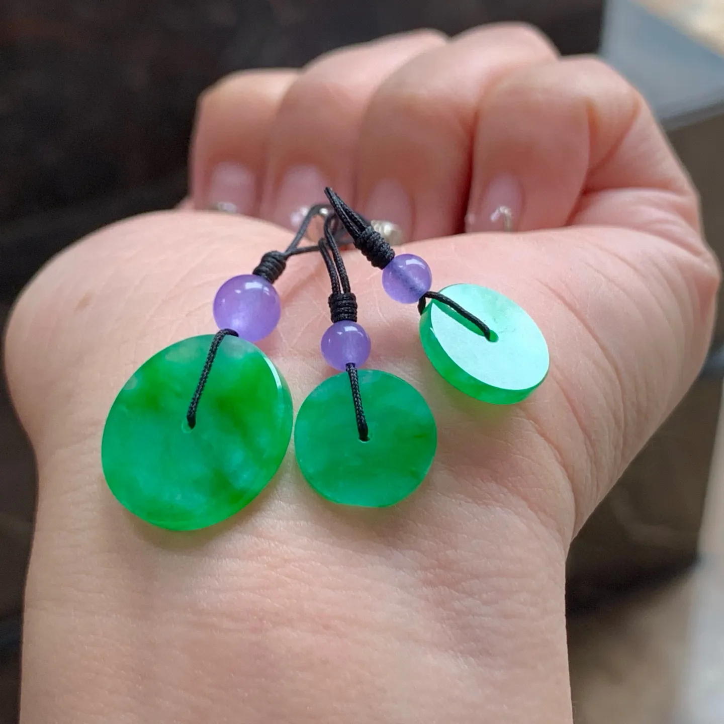 冰辣绿平安扣 全部价
颜色漂亮 种好水润