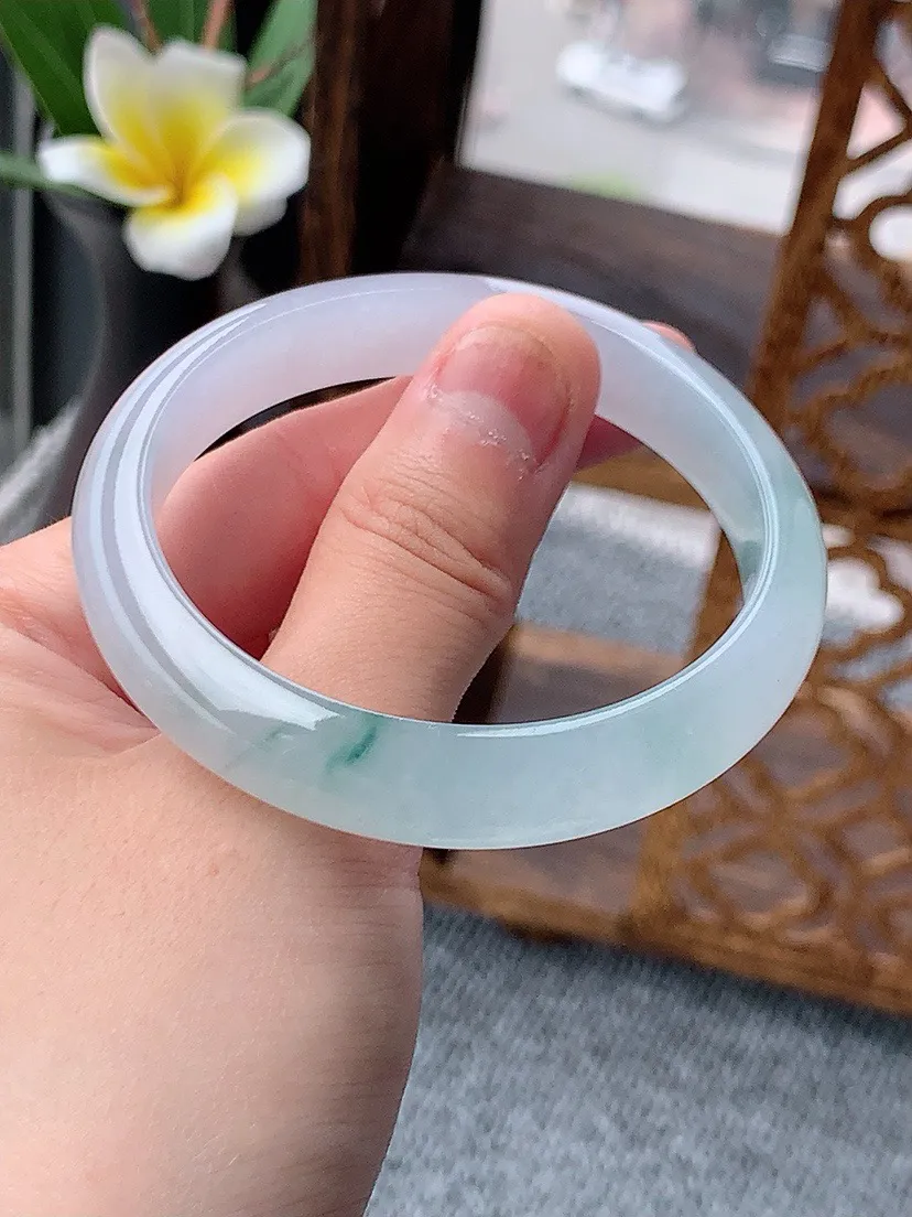 a货翡翠老坑飘花正装正圈手镯51-52小圈口 尺寸51.5×10.8×6.7mm 重量36.36g 0531 A57