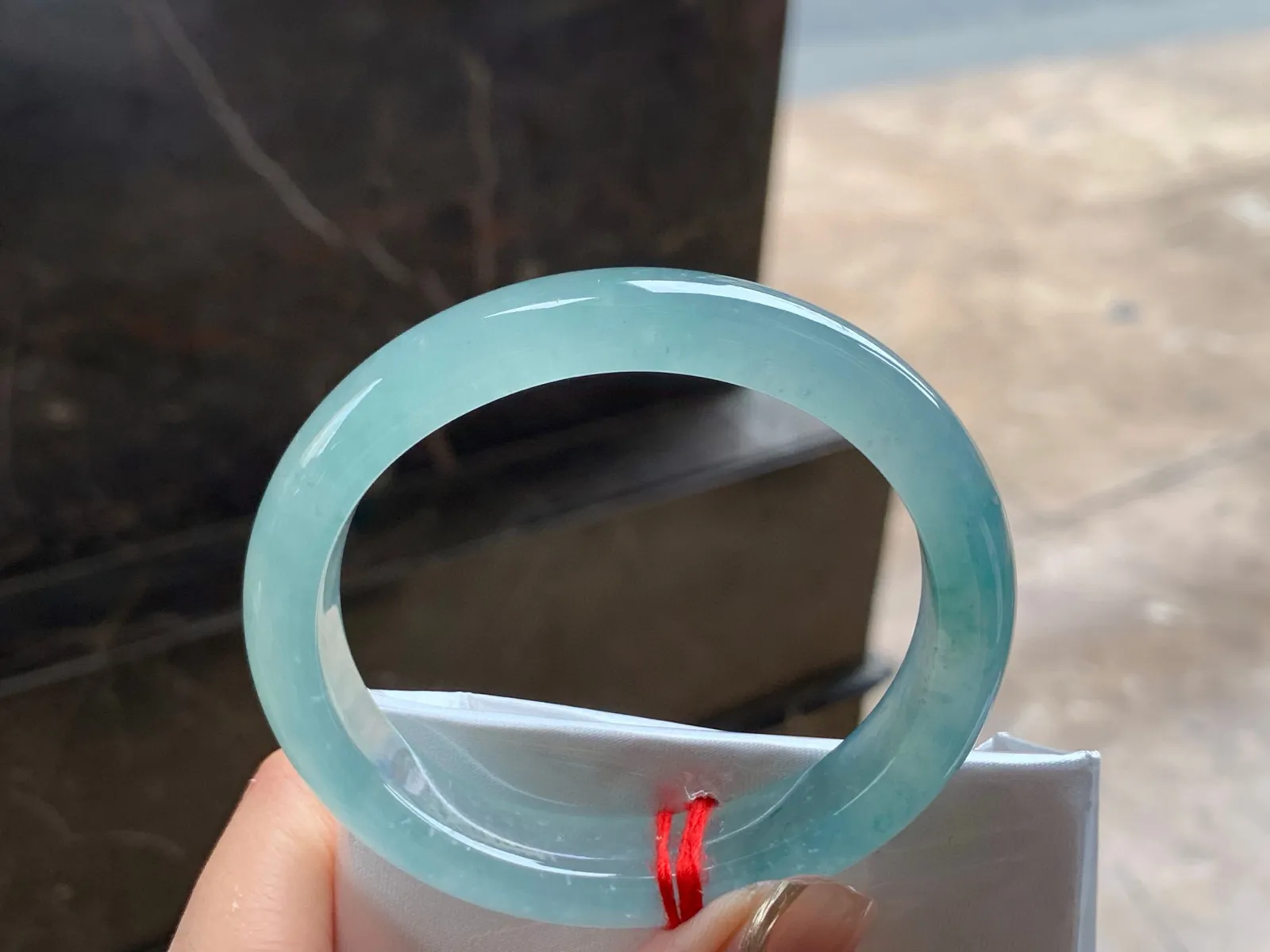 冰晴飘花贵妃镯
种老55.4/12/8mm