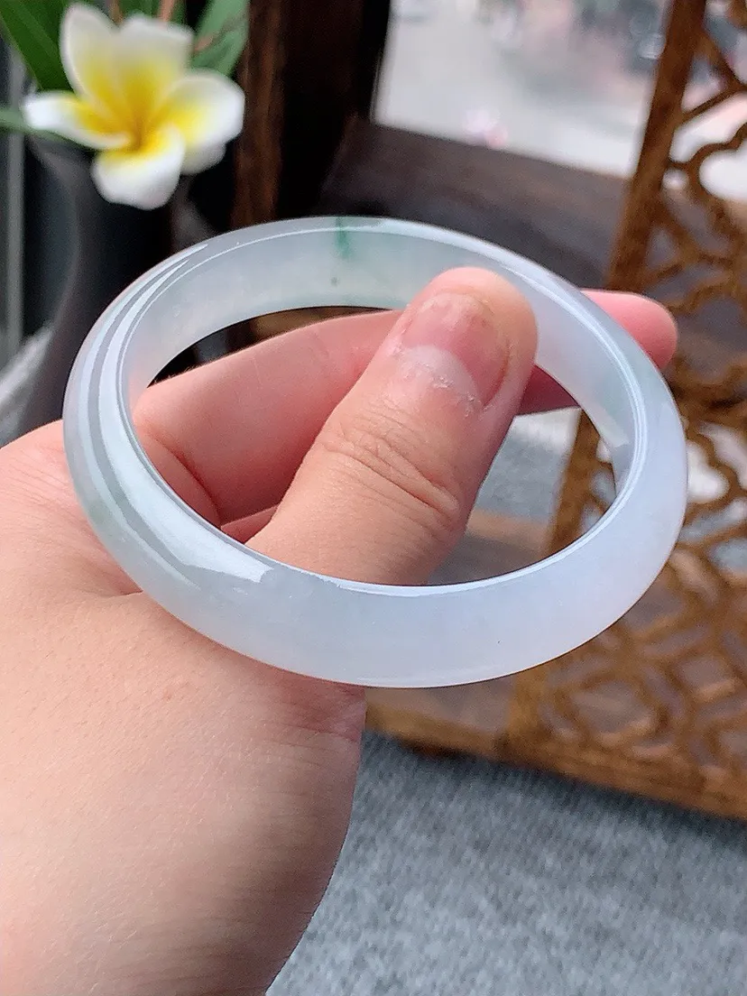 a货翡翠老坑飘花正装正圈手镯51-52小圈口 尺寸51.5×10.8×6.7mm 重量36.36g 0531 A57