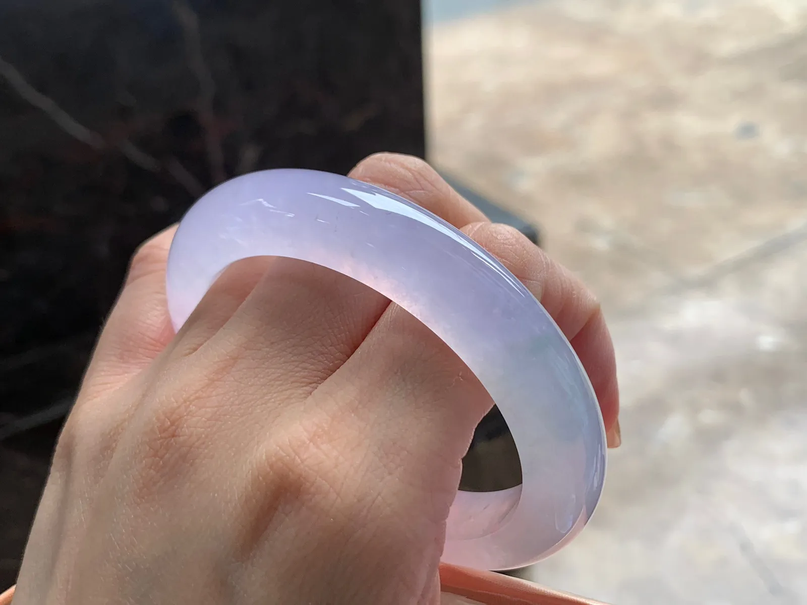 冰种粉春手镯
种老水足 56.5/11.8/9.7mm