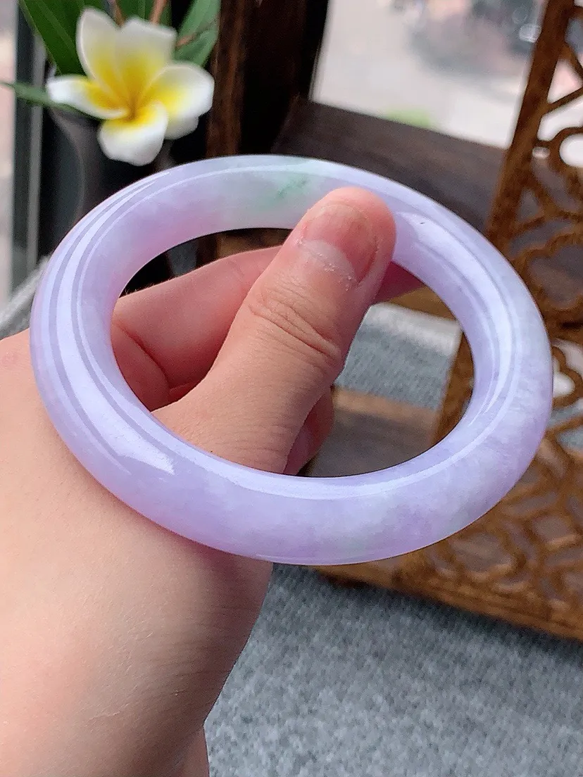 a货翡翠老坑春彩紫罗兰飘绿胖圆条手镯57-58圈口 尺寸57×11.6mm 重量82.40g 0531