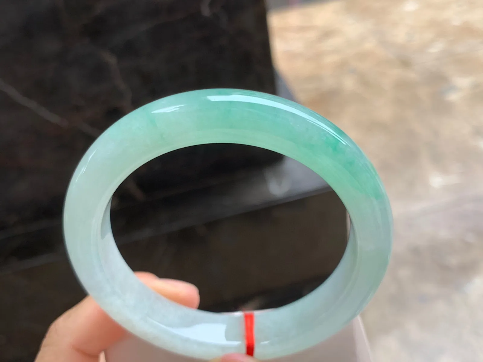 61-13-9.5mm
带色手镯 颜色清新漂亮 大圈口