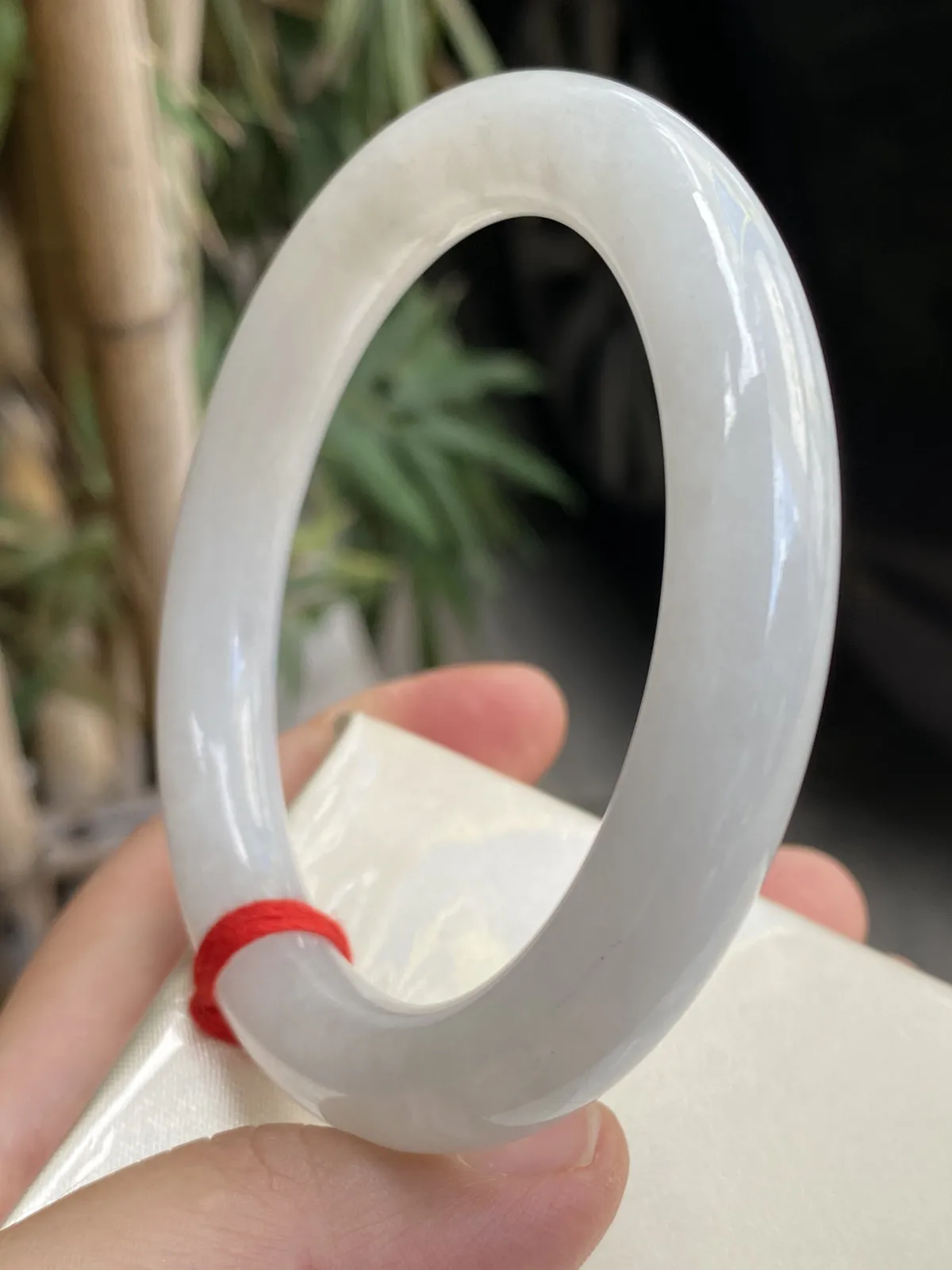 推荐【59.1圈圆条镯】冰冰糯糯，水水润润，细腻，种老，水头好，超值～～ 细腻59.1*10.5