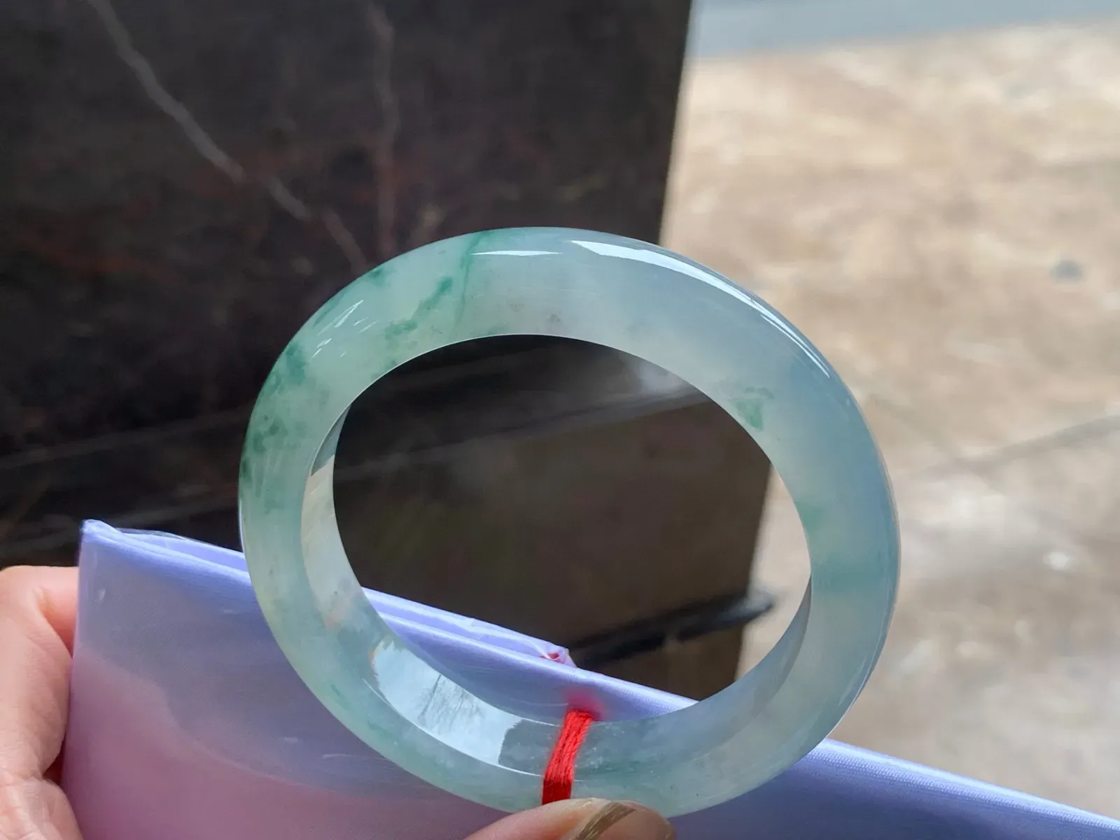 冰飘花手镯
清爽59/13/9.7mm