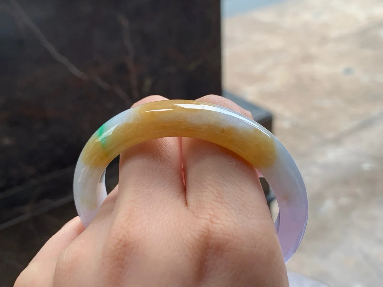 三彩手镯
53.3/11.6/8.2mm