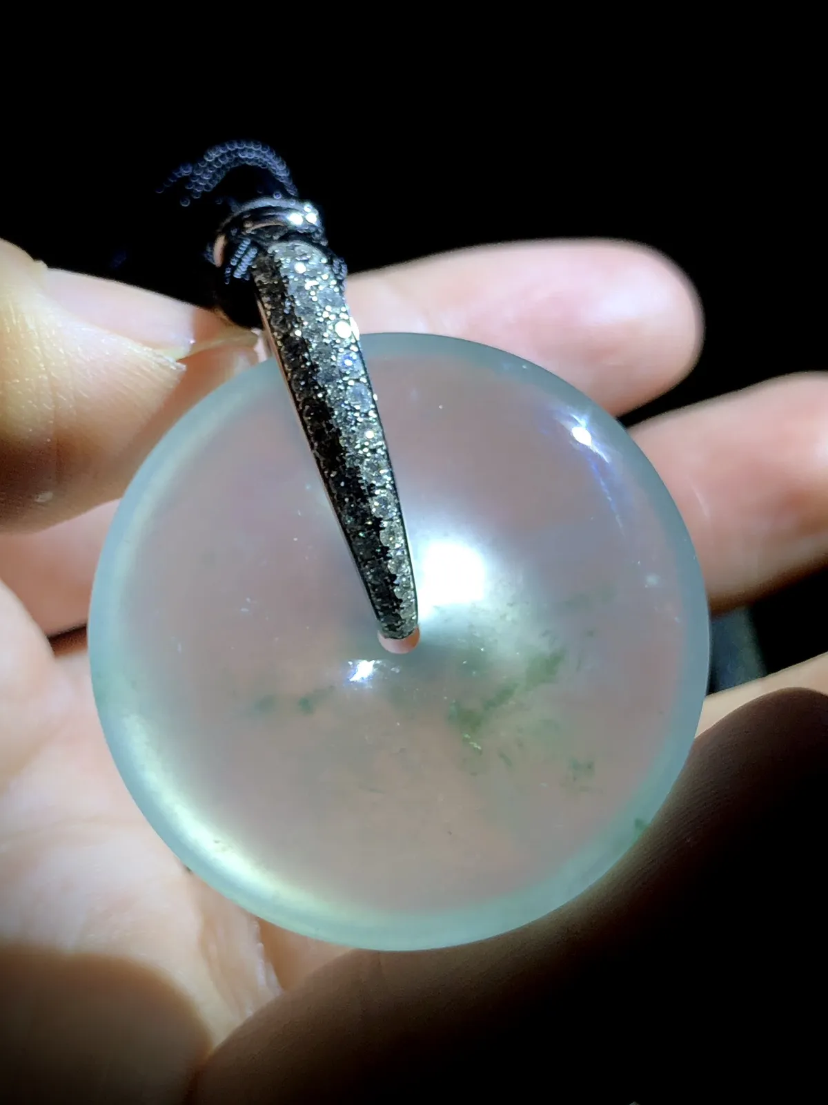 高品质平安扣子，裸石36.8-7.5mm，
18K金，南非钻，