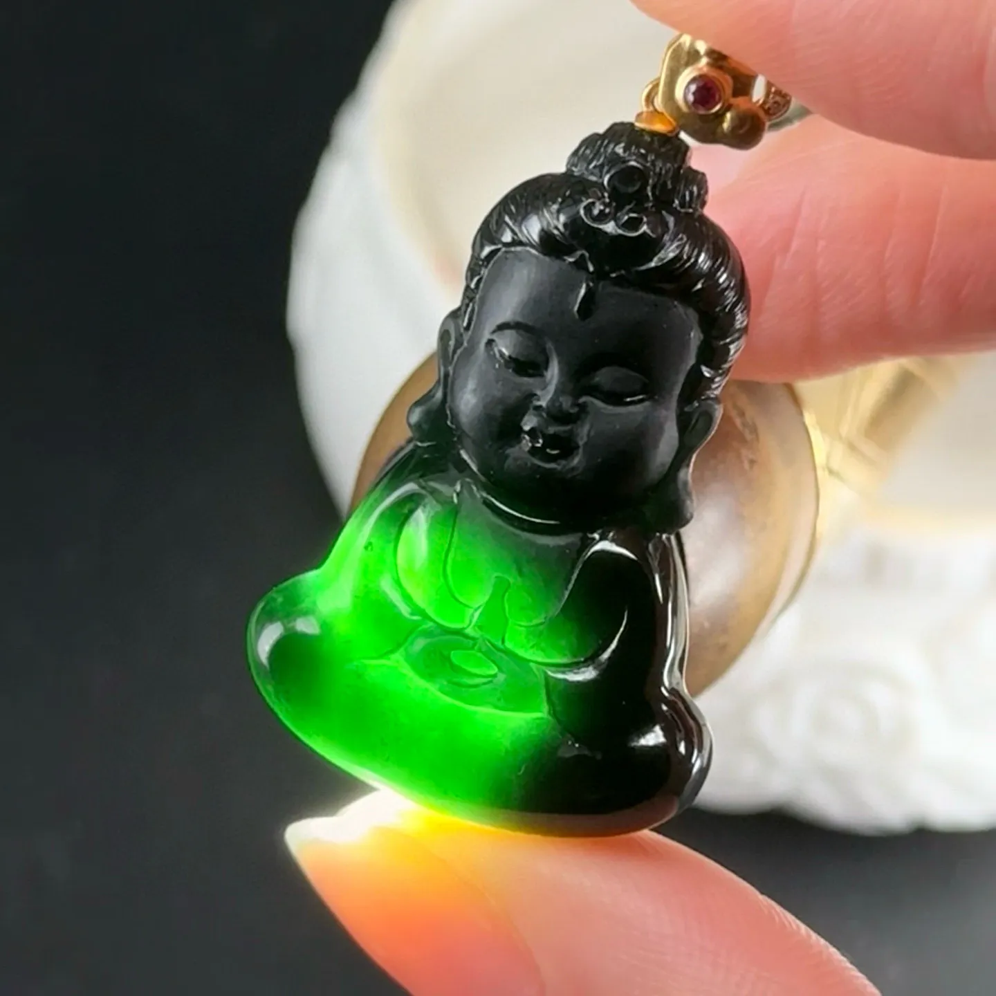 精品18k墨翠宝宝佛 种好色正 黑度极好 打灯通透 油性十足 尺寸38.2