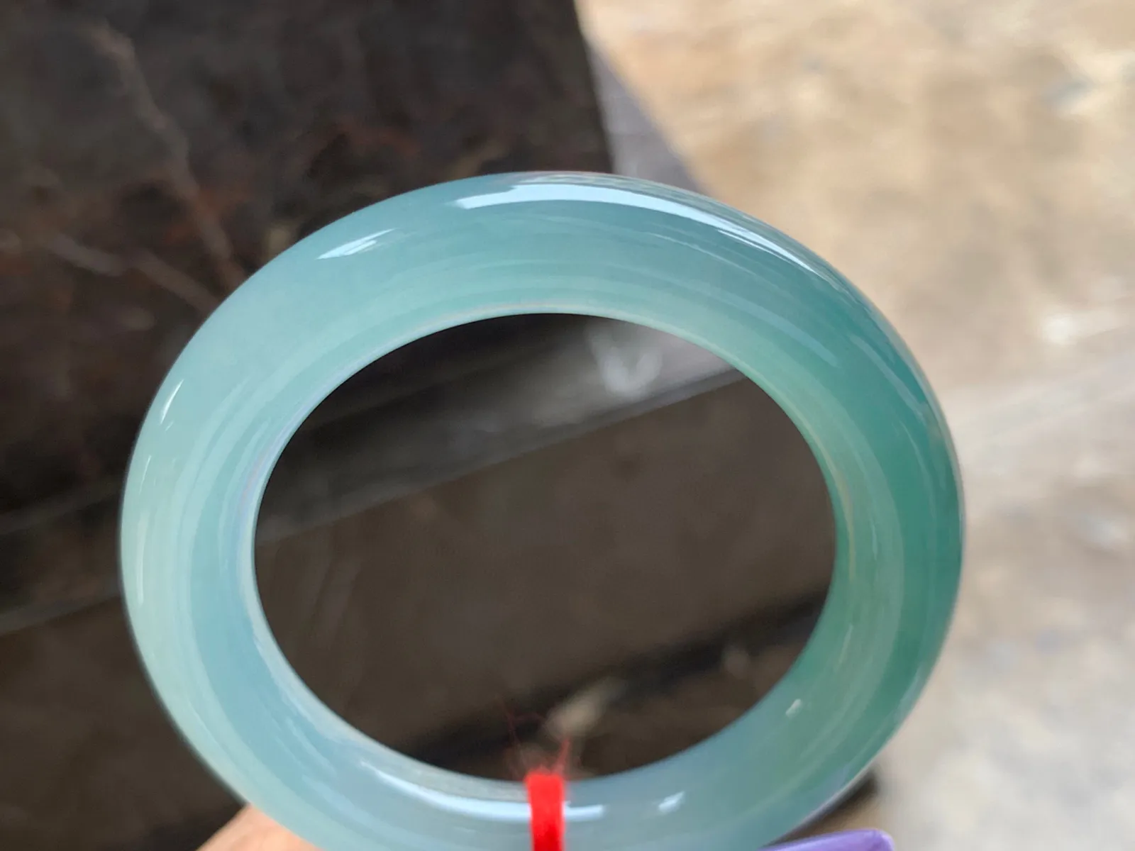 55.5-12mm
冰种晴水圆条手镯 水润冰透