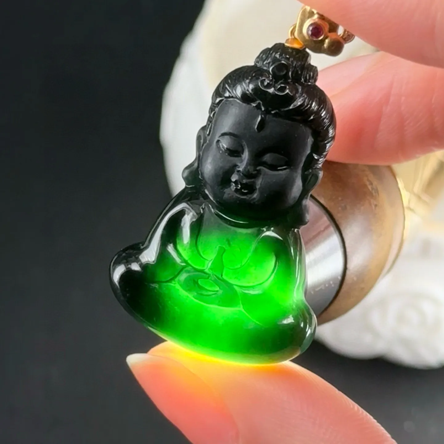 精品18k墨翠宝宝佛 种好色正 黑度极好 打灯通透 油性十足 尺寸38.2