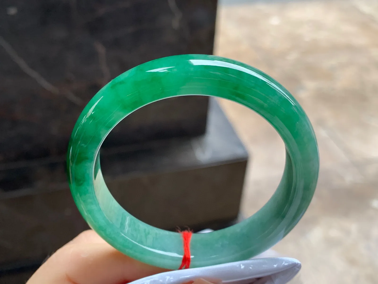 满色手镯
尺寸：54.5-13-8.6mm
整圈颜色浓郁～上手好看