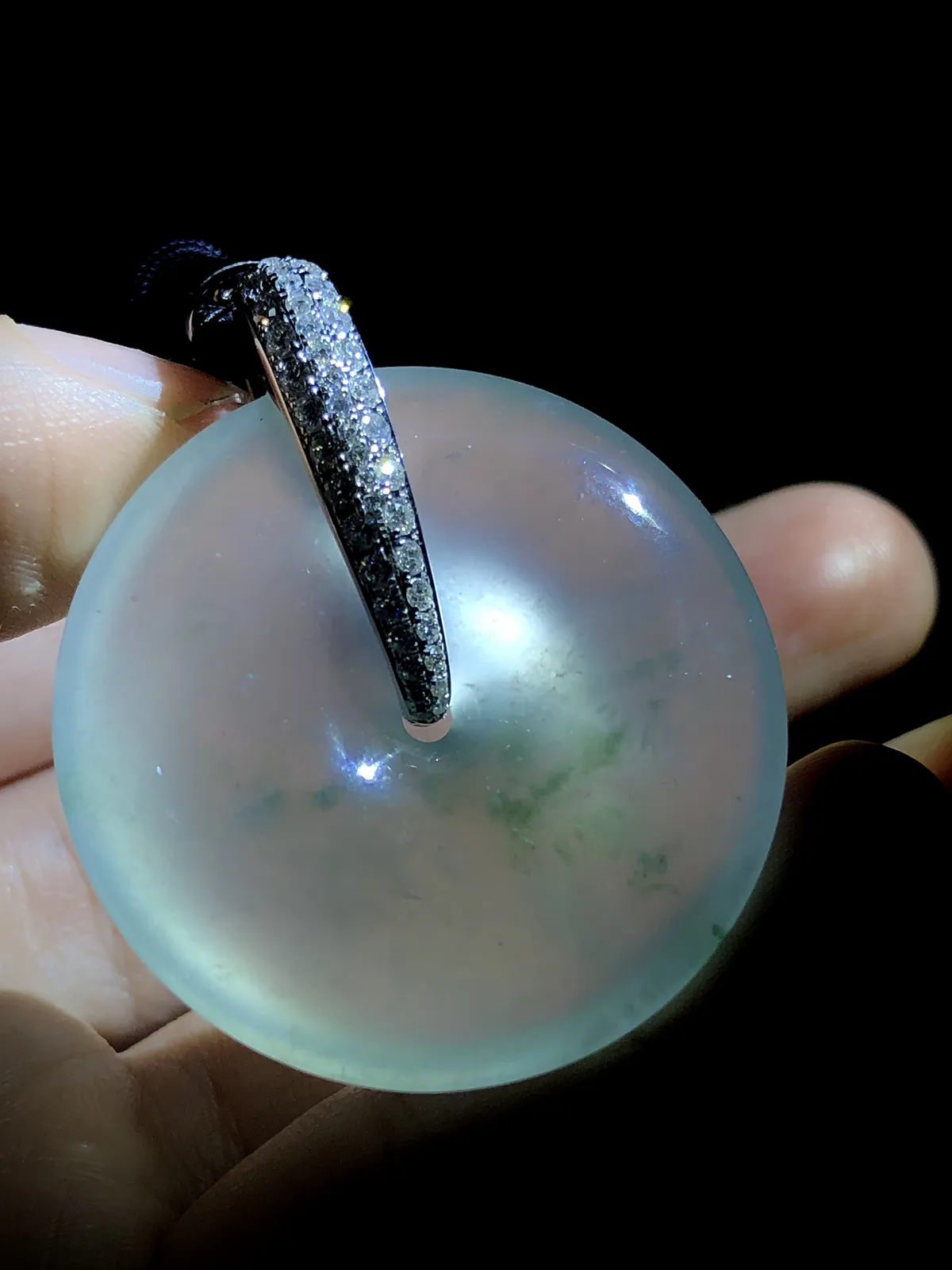 高品质平安扣子，裸石36.8-7.5mm，
18K金，南非钻，
