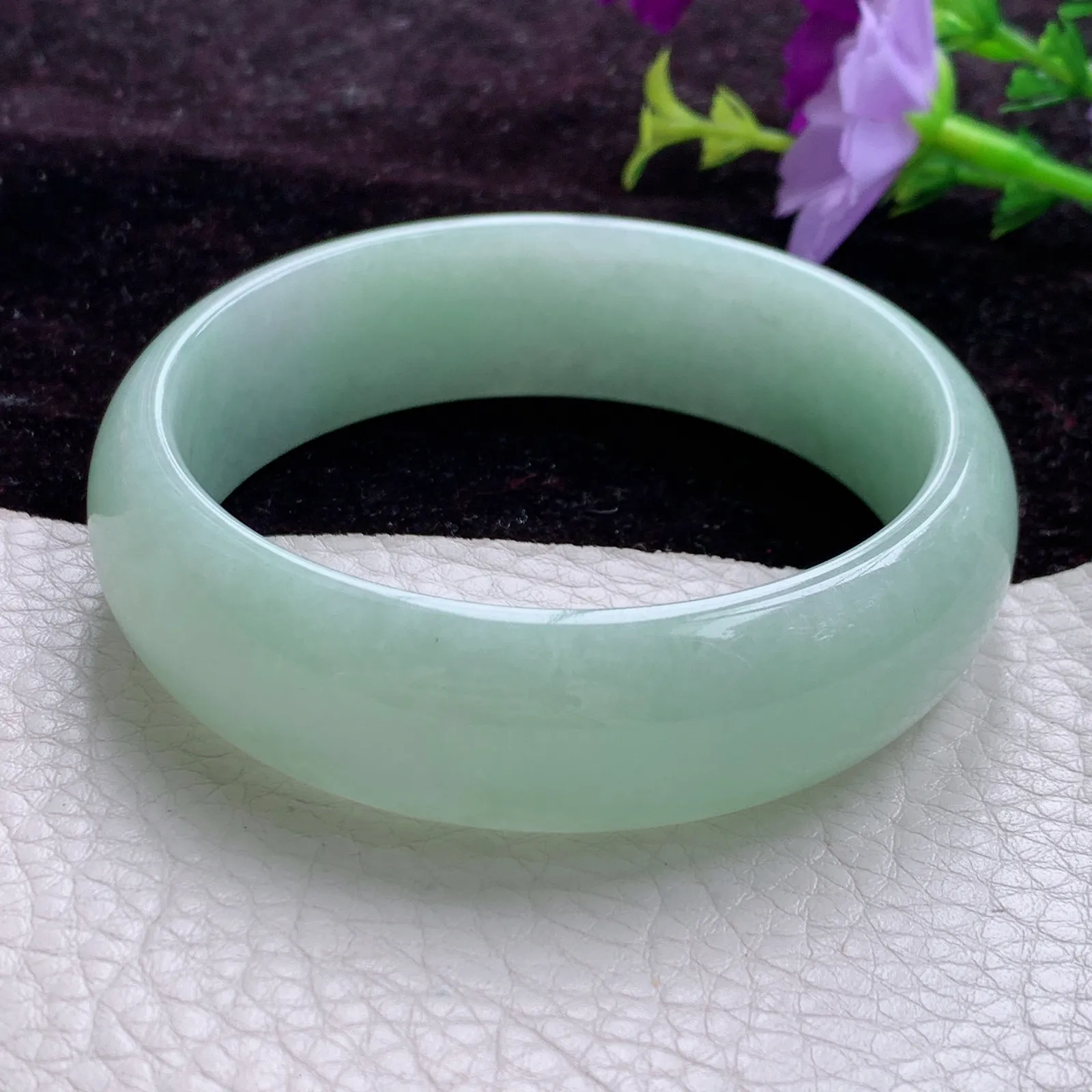 js实拍 59.5*18*7.3轮胎镯 天然翡翠甜绿百搭正圈玉手镯 平安镯