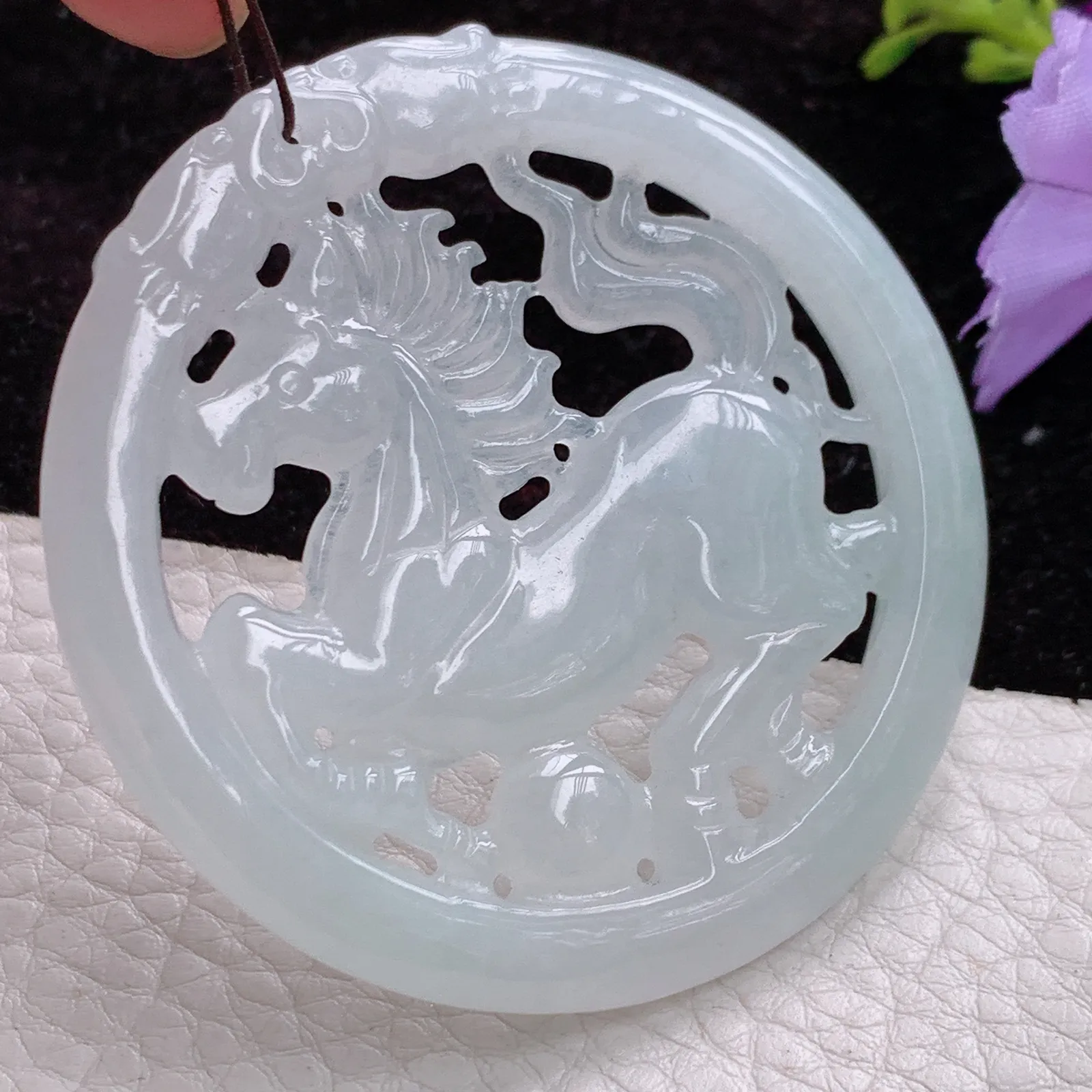 ajj实拍55*5.6缅甸翡翠精雕缕空马到功成 生肖马玉吊坠 玉挂件