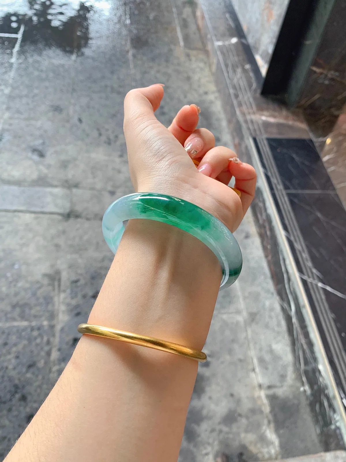 𝟔𝟏大圈口
色花 很漂亮的一支~