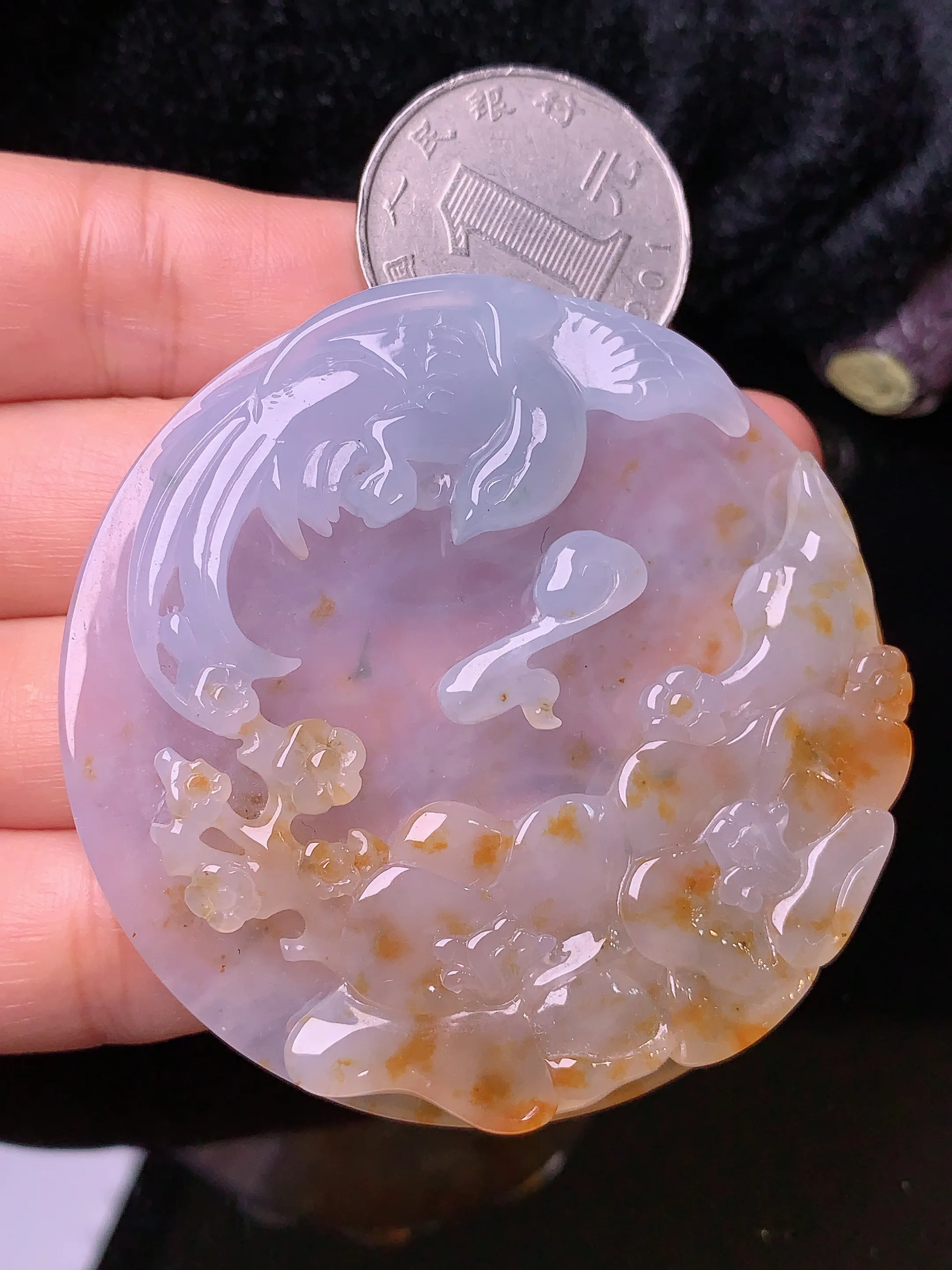飘红翡梅花牌吊坠 玉质细腻 色泽艳丽 整体尺寸85*8.5