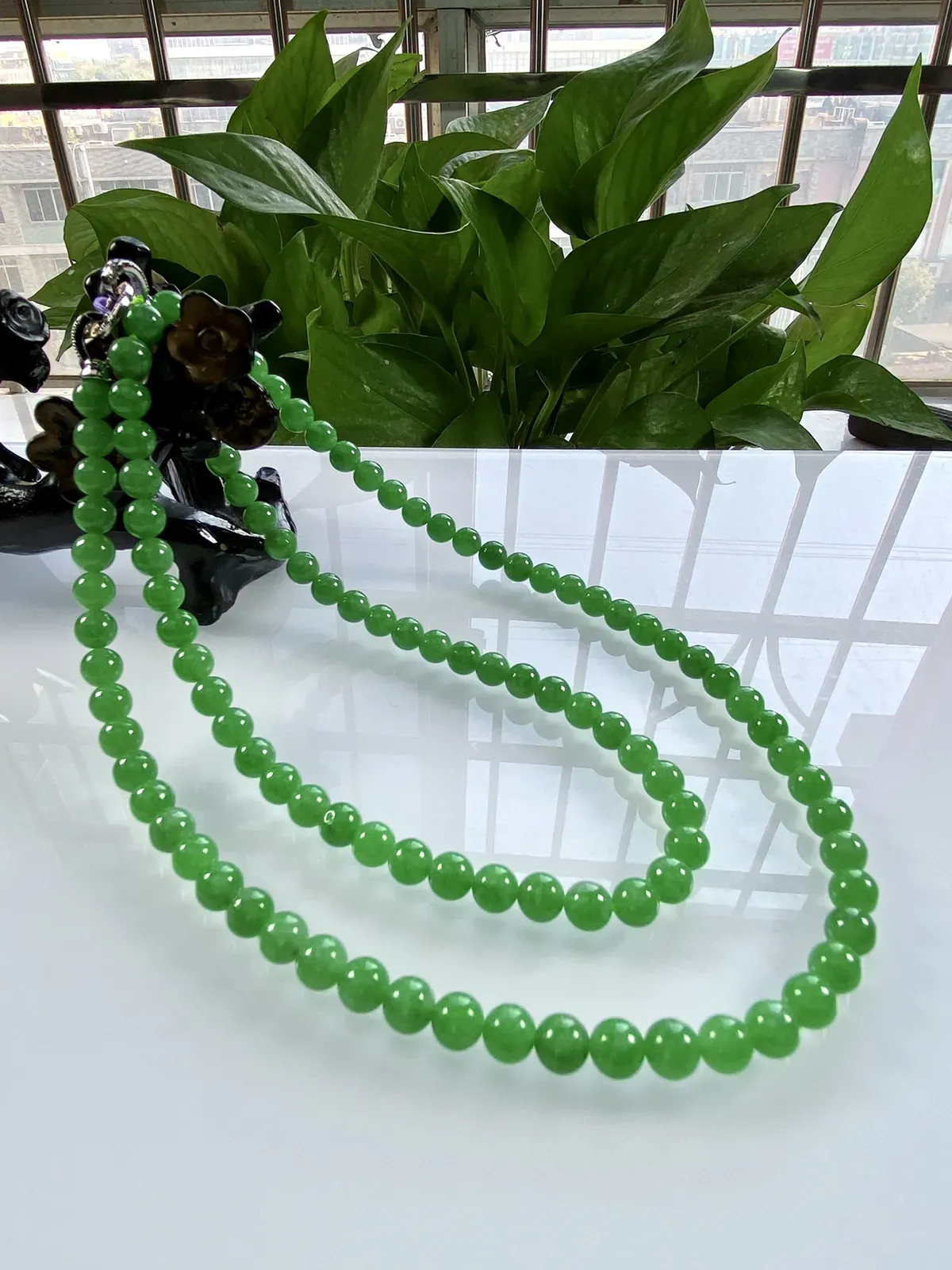 收藏级别，缅甸天然翡翠A货，卡6冰种起胶满绿浓阳绿圆珠项链手链，尺寸：6mm/108颗，长度650m