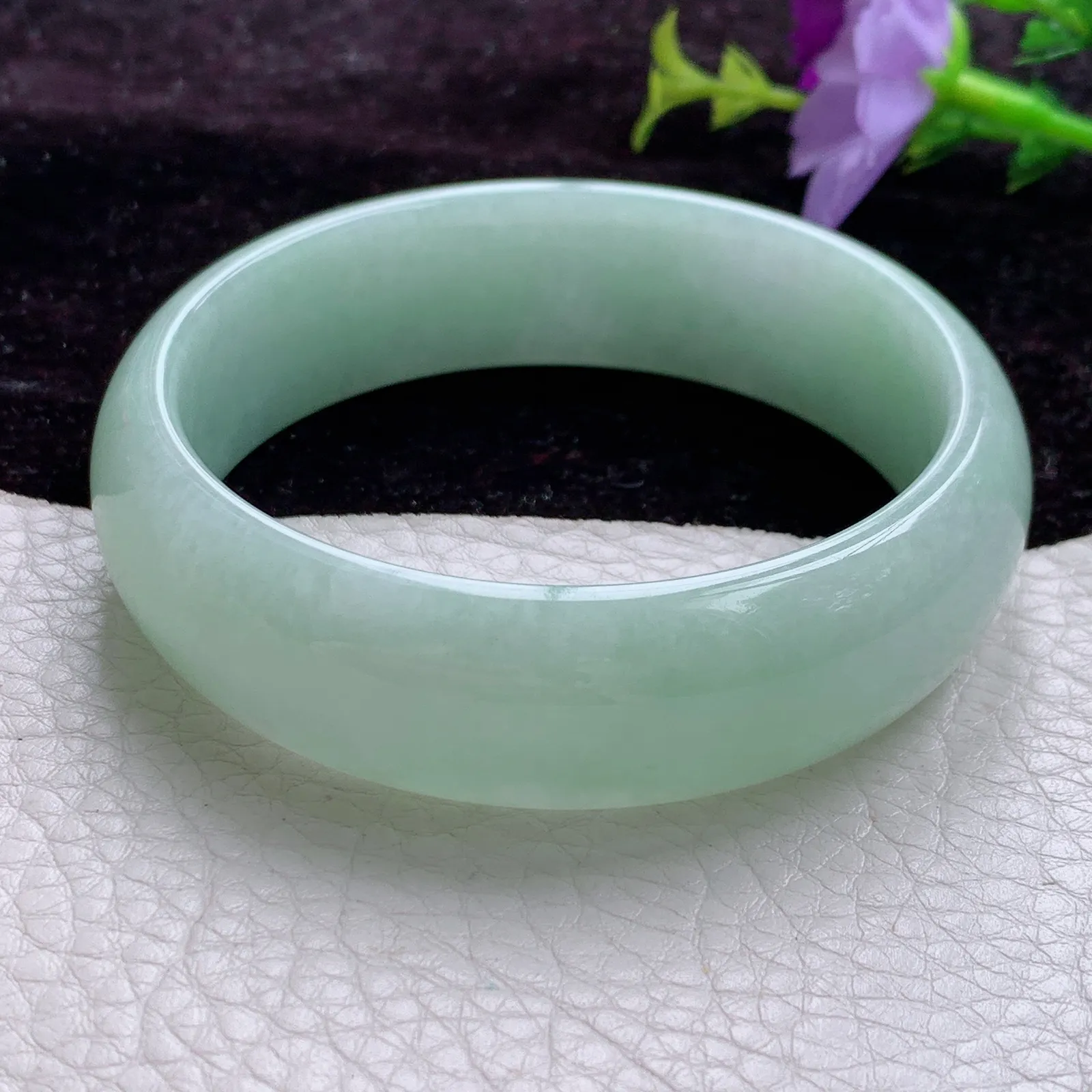 js实拍 59.5*18*7.3轮胎镯 天然翡翠甜绿百搭正圈玉手镯 平安镯