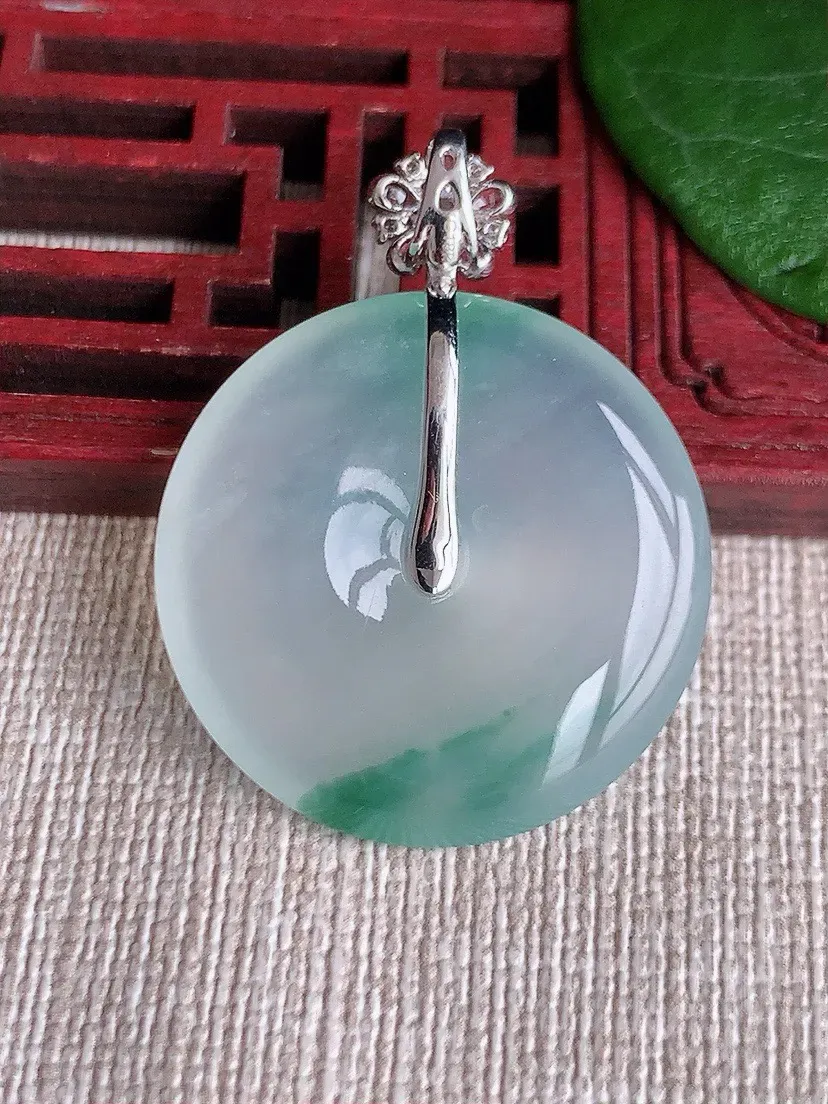 a货翡翠老坑冰种18K金伴钻镶嵌飘花平安扣吊坠 尺寸36×27.3×4.8mm 重量9.15g
