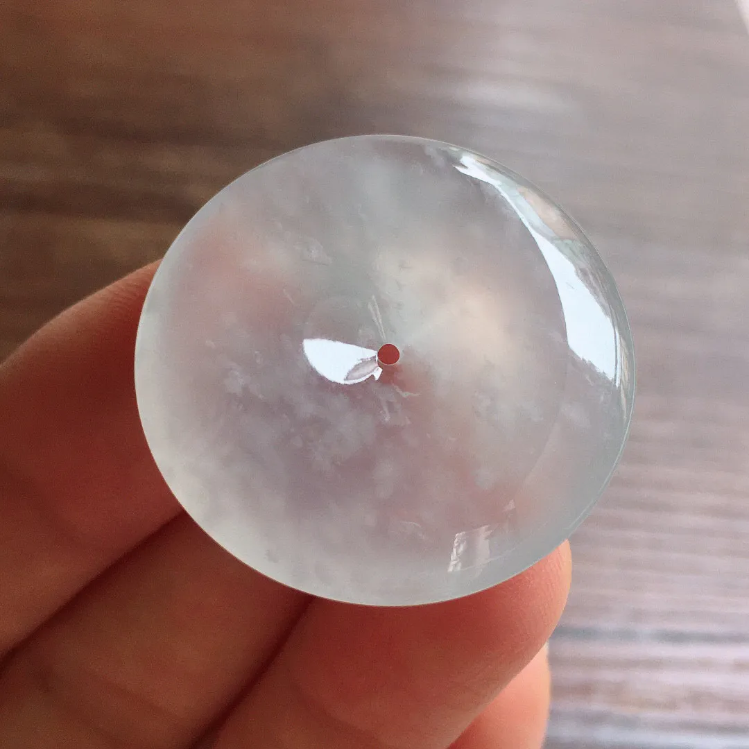 冰种平安扣，冰润起胶，玉质细腻，种水足，尺寸30.4*6