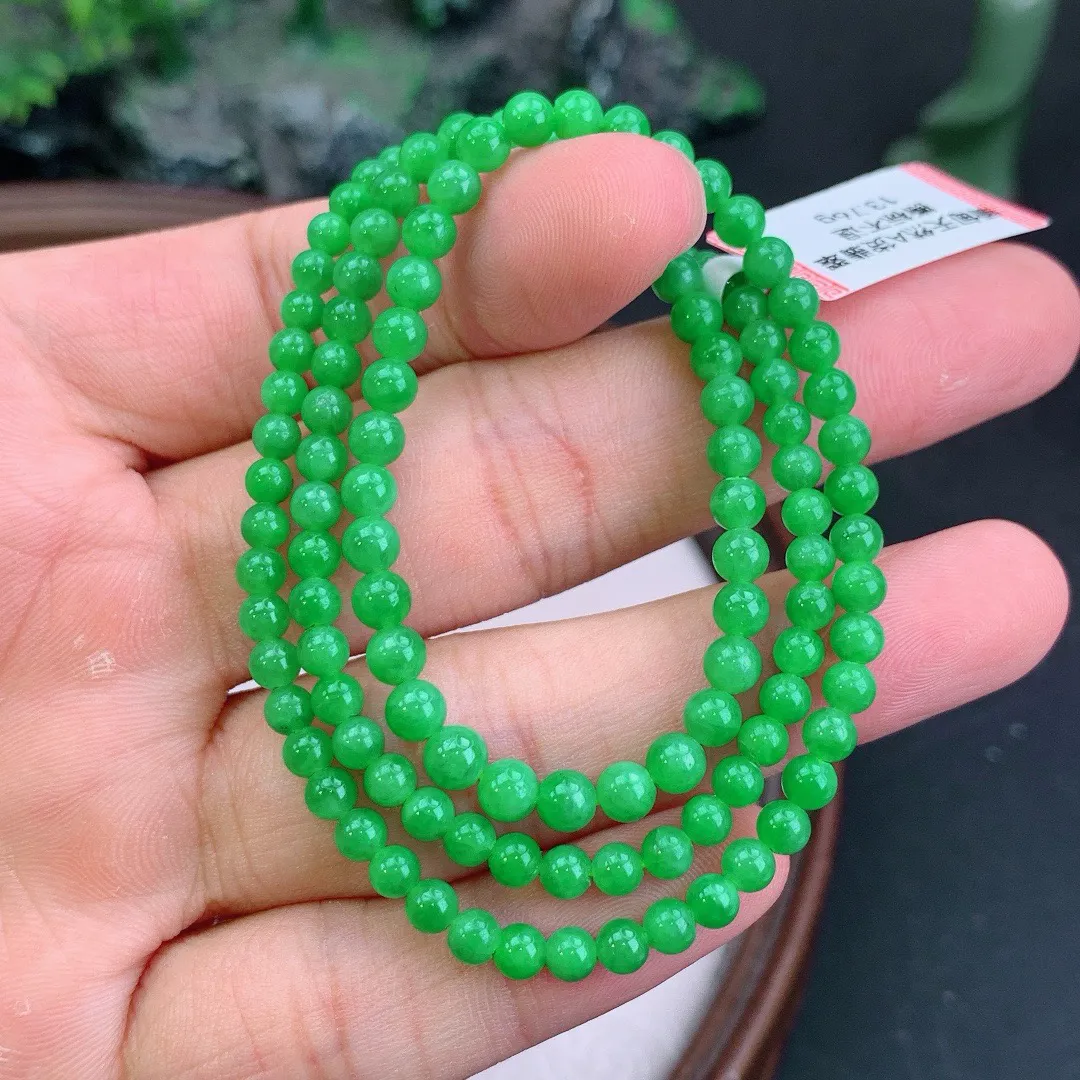 缅甸天然A货翡翠满绿圆珠项链
尺寸4mm   重13.76g