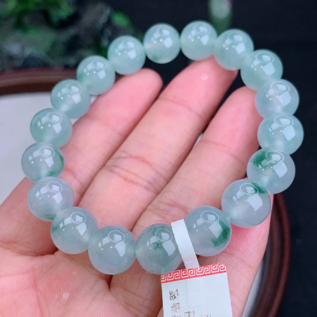 缅甸天然A货翡翠冰飘花圆珠手串
尺寸10.7mm   重41.02g