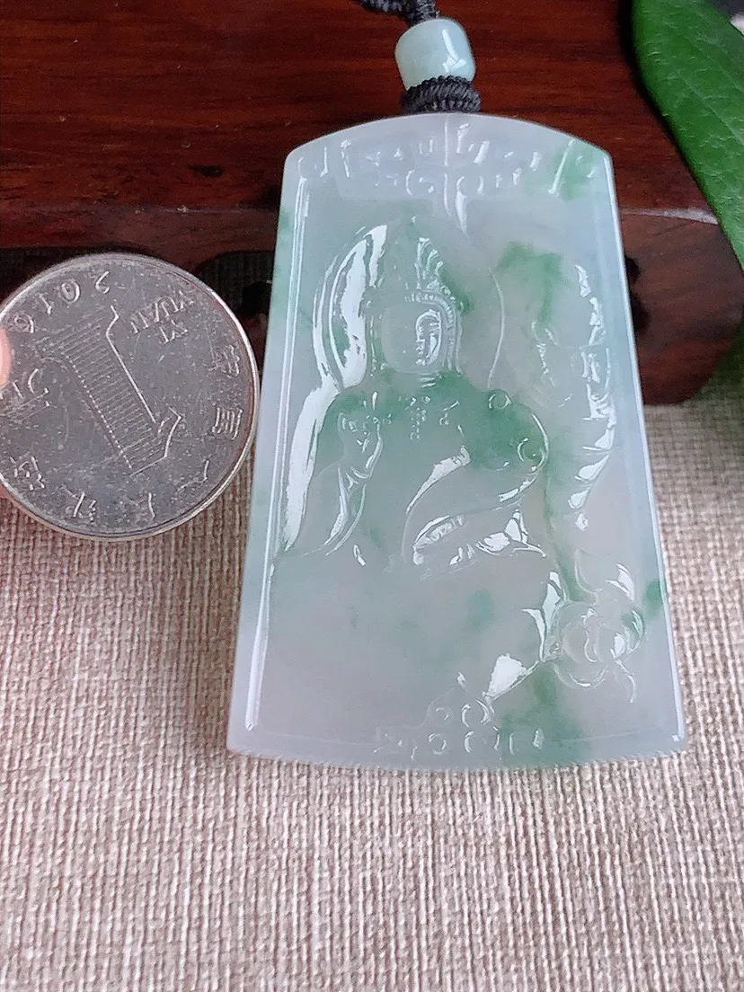 a货翡翠老坑冰种飘花普贤菩萨吊坠 尺寸57×37.8×4.6mm 重量30.00g 0603