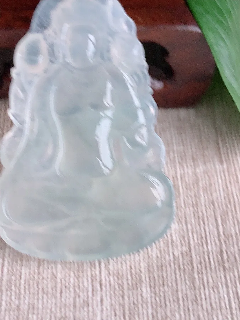 a货翡翠老坑冰种白月光度母观音吊坠 尺寸54.5×35×5mm 重量16.70g 0603