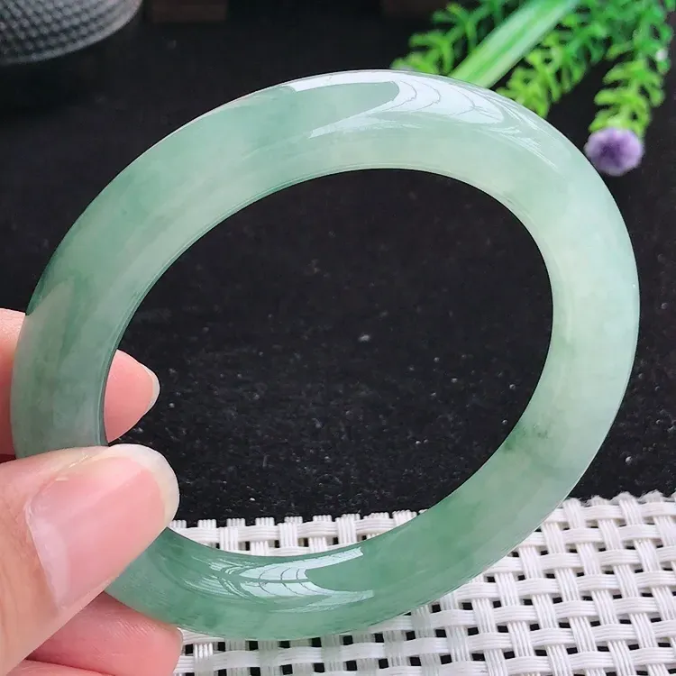 自然光56圈口老坑冰透果冻胶冰晴飘花圆条手镯翡翠玉镯尺寸56/10.7/10.2