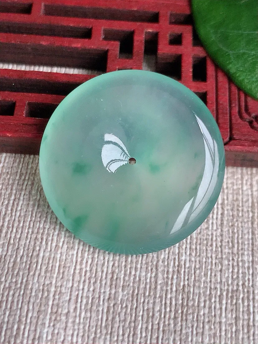a货翡翠老坑冰种飘花平安扣吊坠 尺寸29.6×5.5mm 重量10.64g 0603