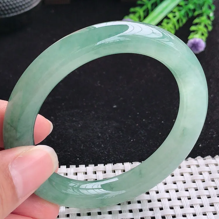 自然光56圈口老坑冰透果冻胶冰晴飘花圆条手镯翡翠玉镯尺寸56/10.7/10.2