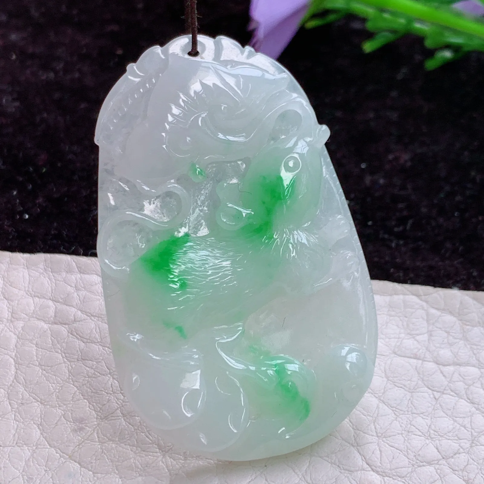 ktj实拍50.2*31.8*5缅甸翡翠精雕阳绿招财鼠 生肖鼠玉吊坠 玉挂件