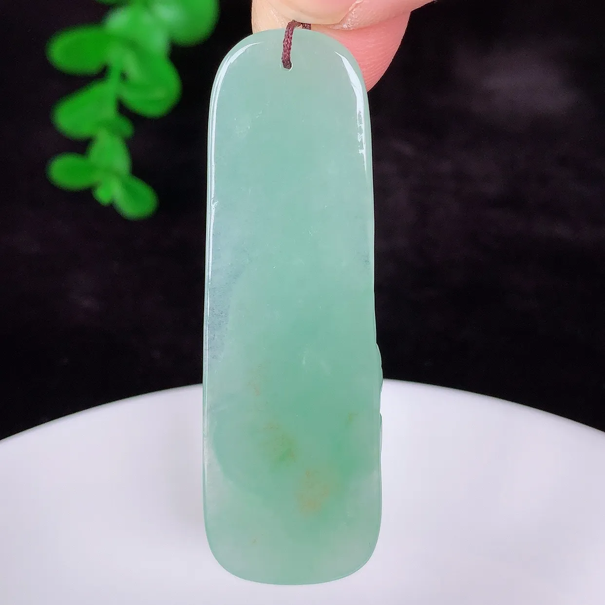 自然光实拍，冰润冰糯种果绿翡翠冰胶逍遥布袋佛吊坠，代代有钱，水足丰盈，盈满欢喜，配戴送礼佳品！#60.1