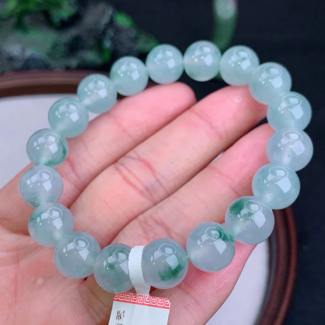 缅甸天然A货翡翠冰飘花圆珠手串
尺寸10.7mm   重41.02g