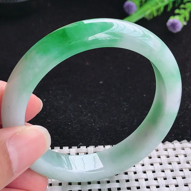 自然光56圈口老坑精美温润飘阳绿手镯翡翠玉镯尺寸56/12.6/8.2