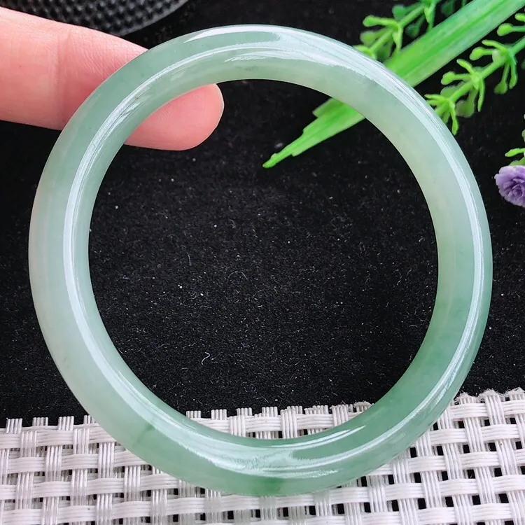 自然光56圈口老坑冰胶水灵冰晴满色圆条手镯翡翠玉镯尺寸56/8.5/8.3
