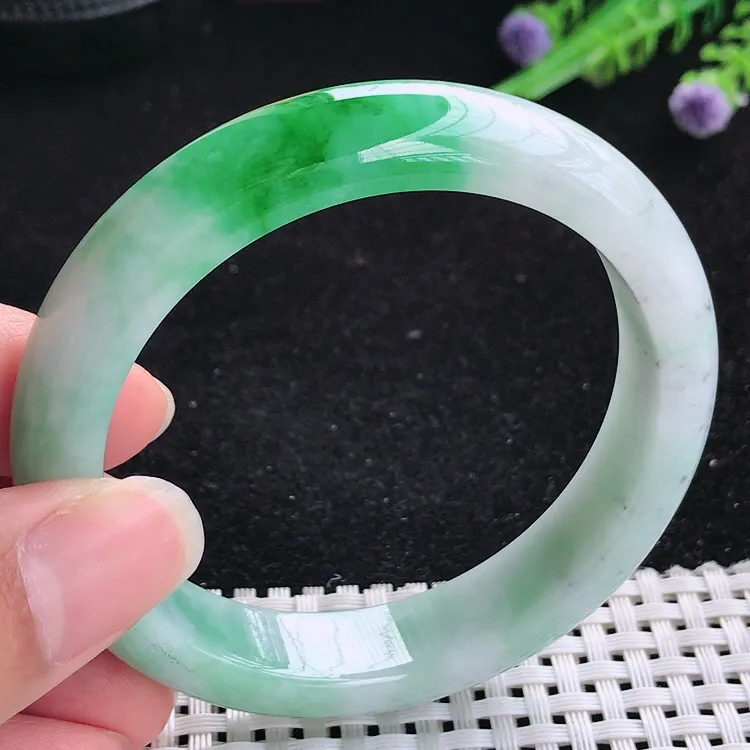 自然光56圈口老坑精美温润飘阳绿手镯翡翠玉镯尺寸56/12.6/8.2